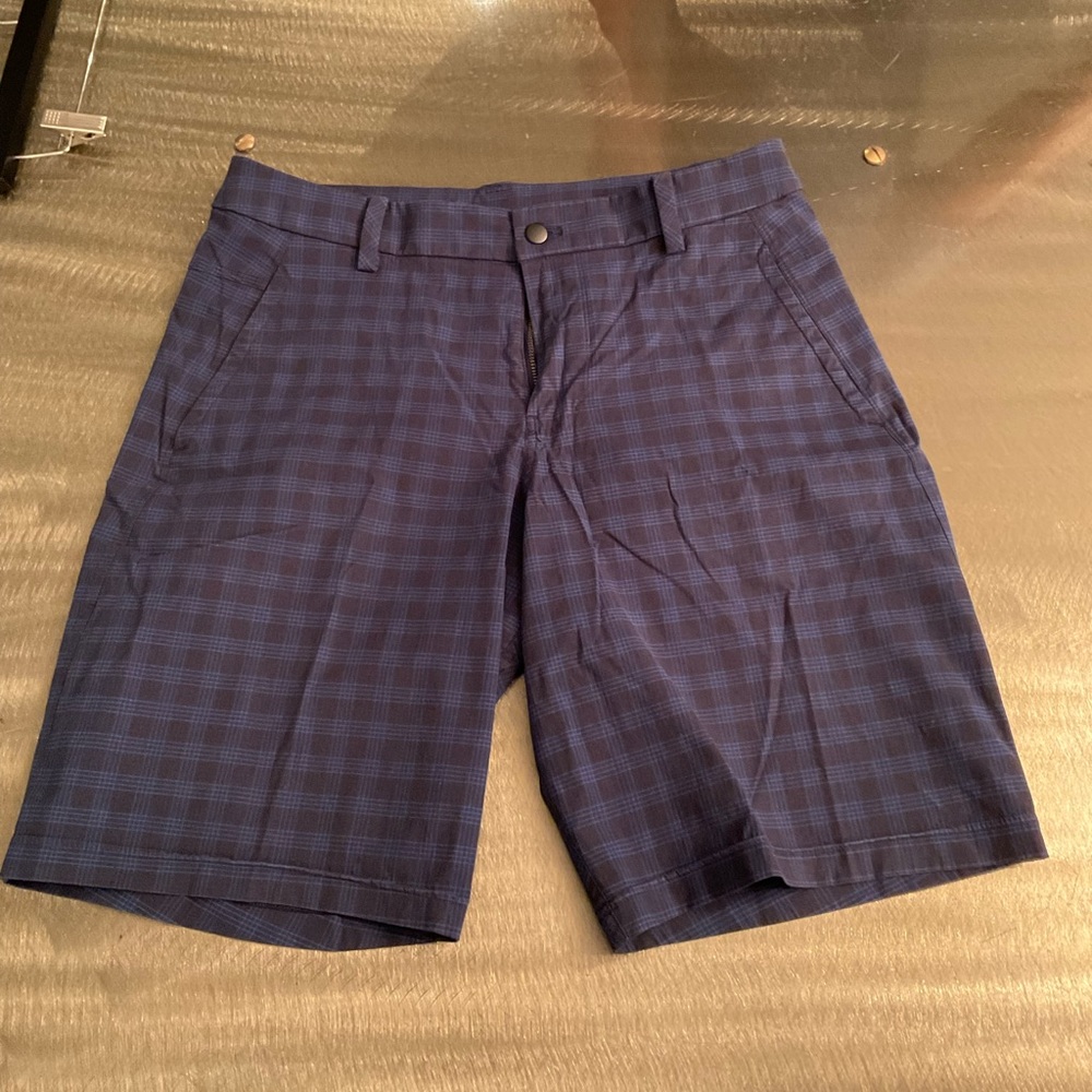 Lulu Lemon Mens Shorts